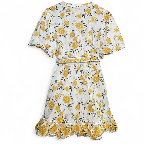 Joie Tiered Puff Sleeve Floral Yellow and White Dress with Belt 8 - Picture 7 of 14